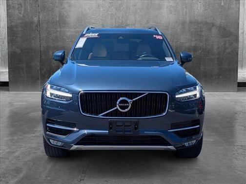 2018 Volvo XC90 T6 Momentum