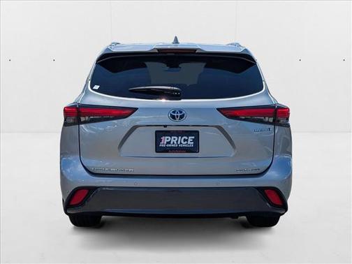 2022 Toyota Highlander Hybrid Limited