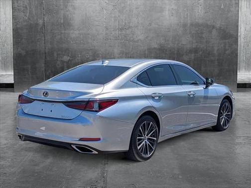 2022 Lexus ES 350 Base