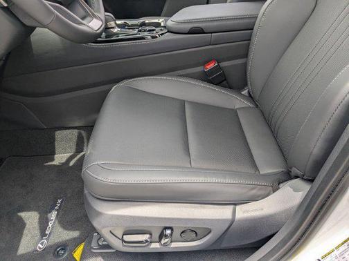 2025 Lexus NX 250 Premium