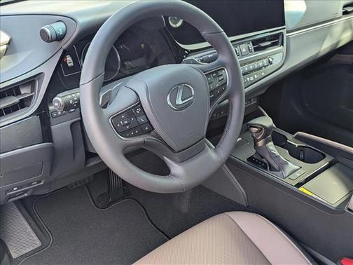 2025 Lexus ES 350 Base