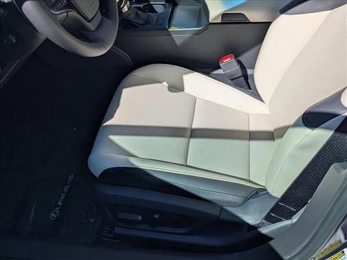 2025 Lexus ES 350 Base