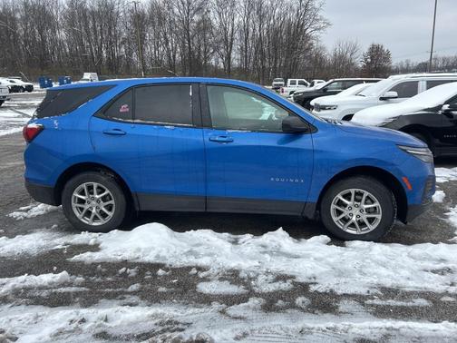 2024 Chevrolet Equinox LS