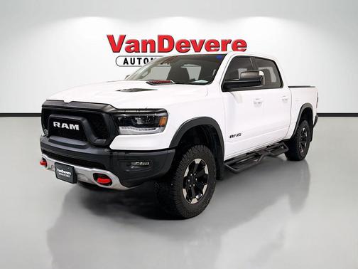 Bright White Clearcoat 2020 RAM 1500 Rebel