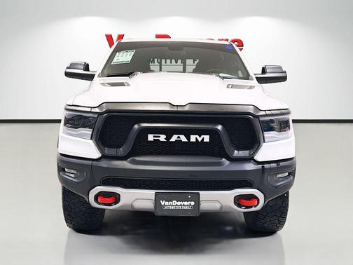Bright White Clearcoat 2020 RAM 1500 Rebel
