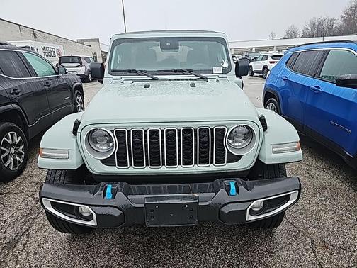 2024 Jeep Wrangler 4xe Sahara