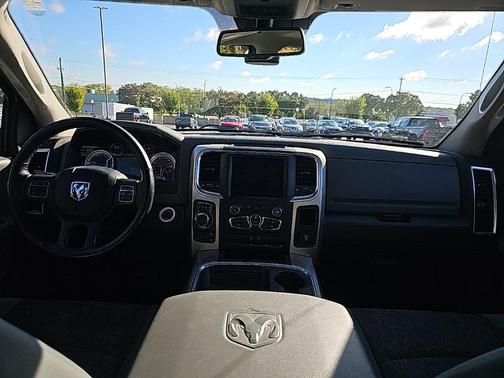 2019 RAM 1500 SLT