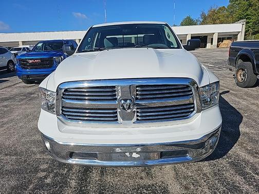 2019 RAM 1500 SLT