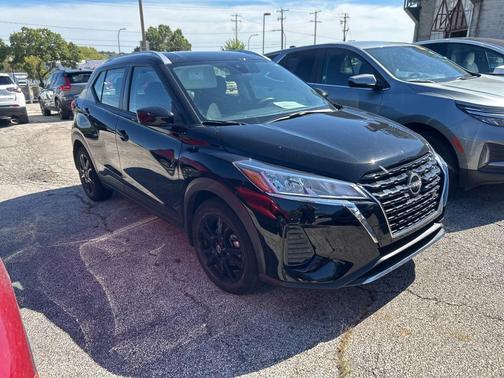 2023 Nissan Kicks SV
