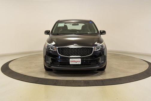 2015 Kia Sedona L
