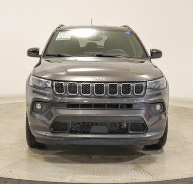 2023 Jeep Compass Latitude Lux