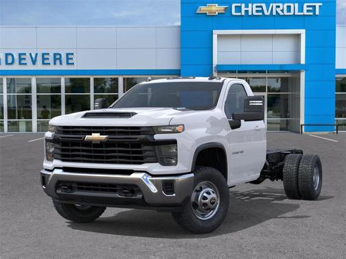 2025 Chevrolet Silverado 3500 WT