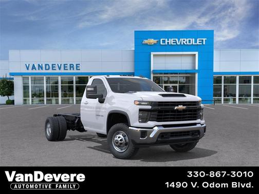2025 Chevrolet Silverado 3500 WT
