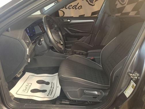 2023 Volkswagen Jetta 1.5T Sport