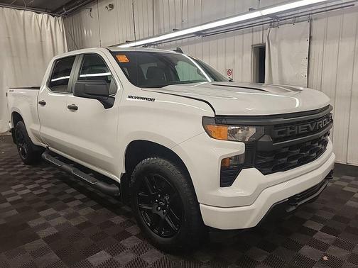 2023 Chevrolet Silverado 1500 Custom