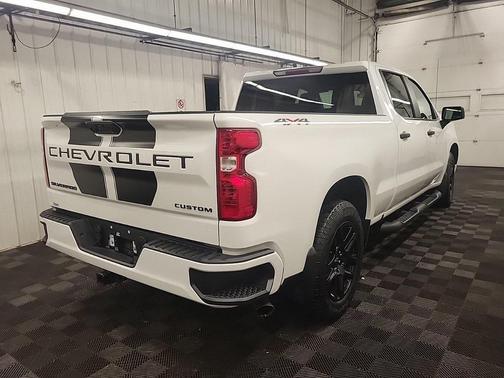 2023 Chevrolet Silverado 1500 Custom