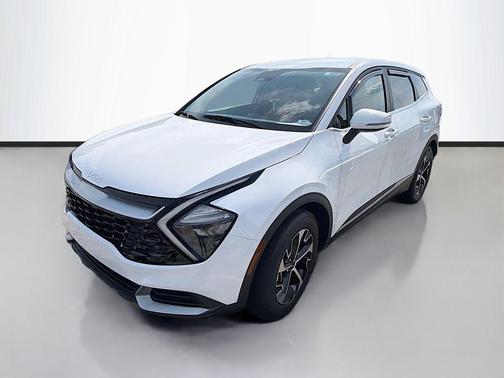 Glacial White Pearl 2023 Kia Sportage EX