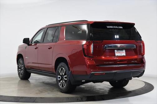 2023 GMC Yukon XL 4WD AT4