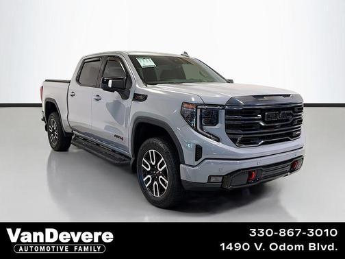 Thunderstorm Gray 2024 GMC Sierra 1500 AT4
