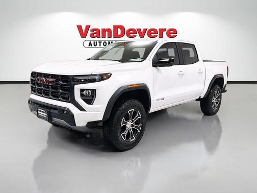 Summit White 2025 GMC Canyon AT4