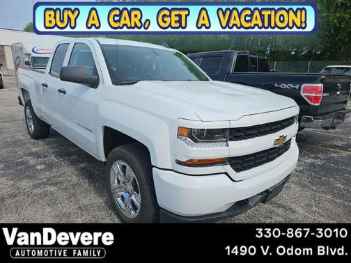 Summit White 2019 Chevrolet Silverado 1500 Custom