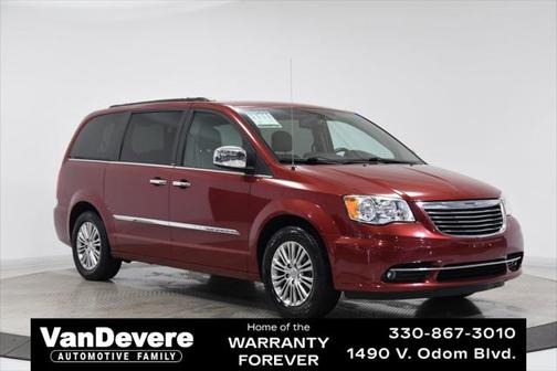 2013 Chrysler Town & Country Touring-L