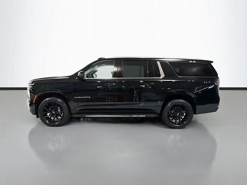 W4e 2026 Chevrolet Suburban LT