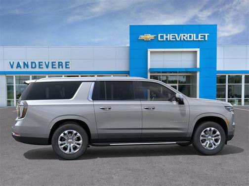 2025 Chevrolet Suburban LT