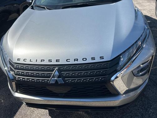 2024 Mitsubishi Eclipse Cross LE