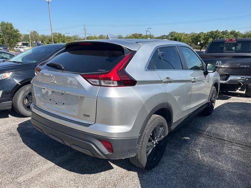 2024 Mitsubishi Eclipse Cross LE