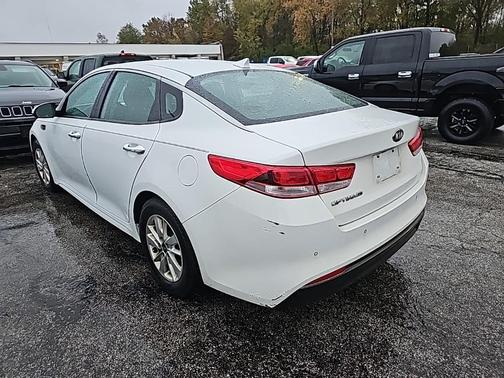 2018 Kia Optima LX