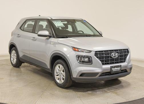 2021 Hyundai VENUE SE
