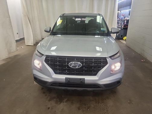 2021 Hyundai VENUE SE