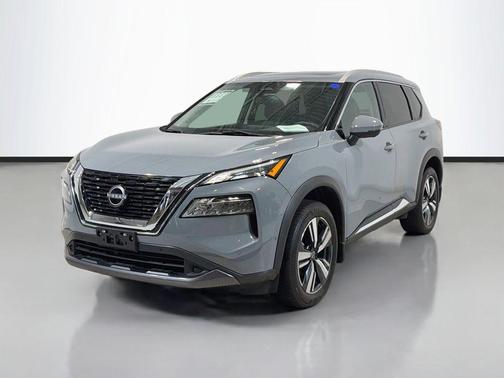 Boulder Gray Pearl 2023 Nissan Rogue SL