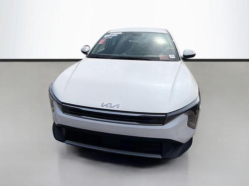 Snow White Pearl 2025 Kia K4 EX