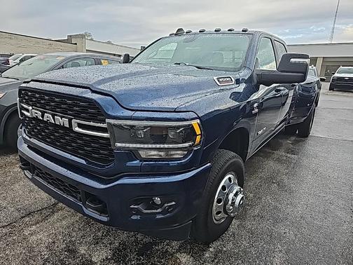 2023 RAM 3500 Big Horn Crew Cab 4x4 8' Box
