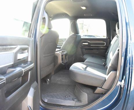 2023 RAM 3500 Big Horn Crew Cab 4x4 8' Box