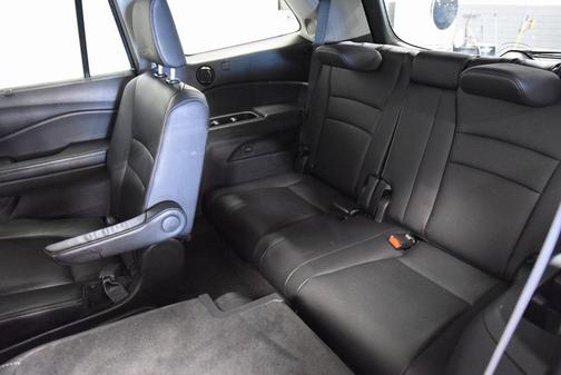 2020 Honda Pilot Touring 8-Passenger