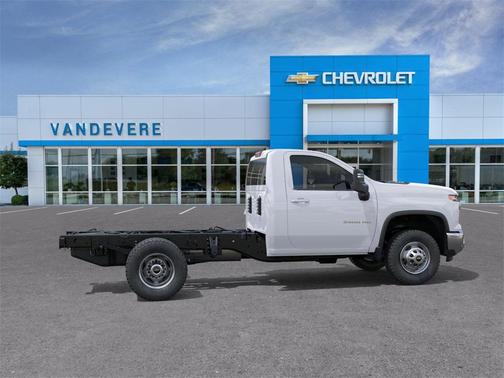 2025 Chevrolet Silverado 3500 WT