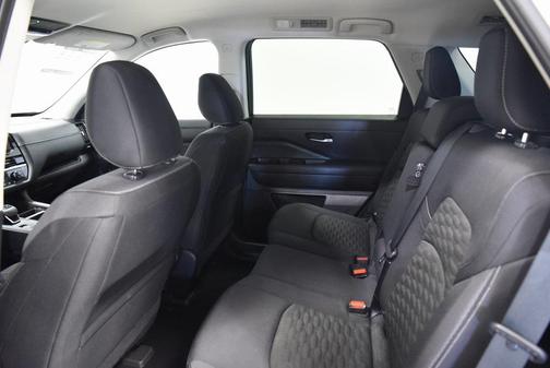 2022 Nissan Pathfinder SV 4WD
