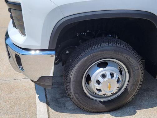2025 Chevrolet Silverado 3500 WT