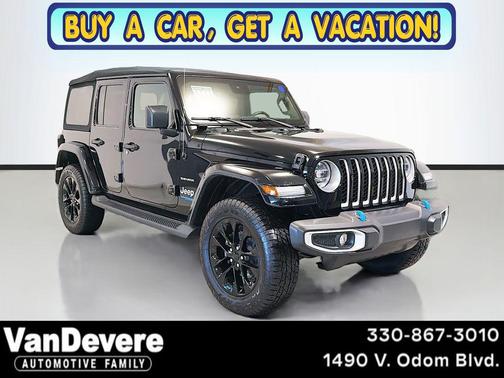 Black Clearcoat 2022 Jeep Wrangler Unlimited 4xe Sahara