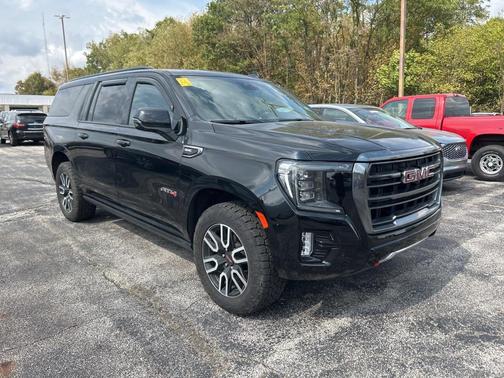 2023 GMC Yukon XL AT4