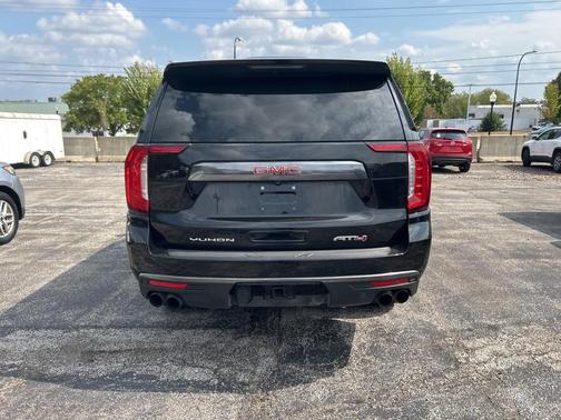 2023 GMC Yukon XL AT4