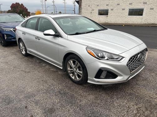 2019 Hyundai SONATA Sport