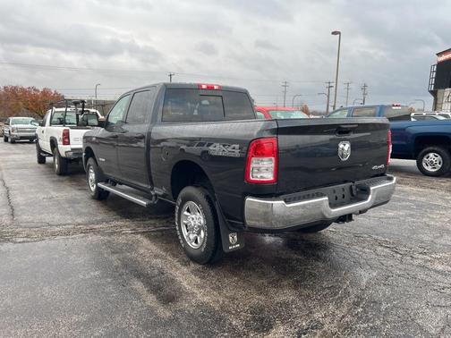 2020 RAM 2500 Tradesman Crew Cab 4X4 6'4' Box