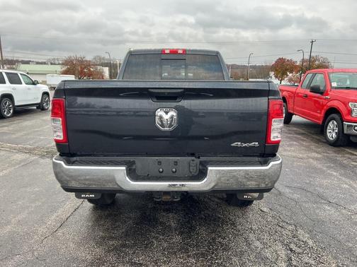2020 RAM 2500 Tradesman Crew Cab 4X4 6'4' Box