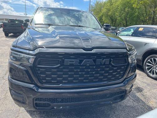 Diamond Black Crystal Pearlcoat 2025 RAM 1500 Big Horn/Lone Star