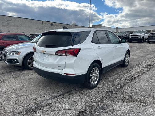 2024 Chevrolet Equinox LS
