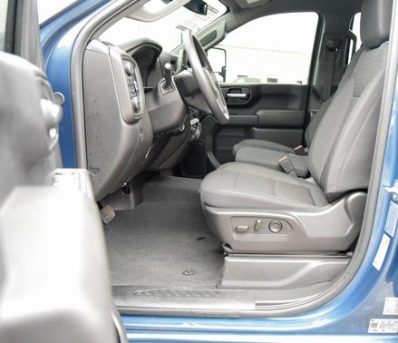 2025 Chevrolet Silverado 2500 Custom